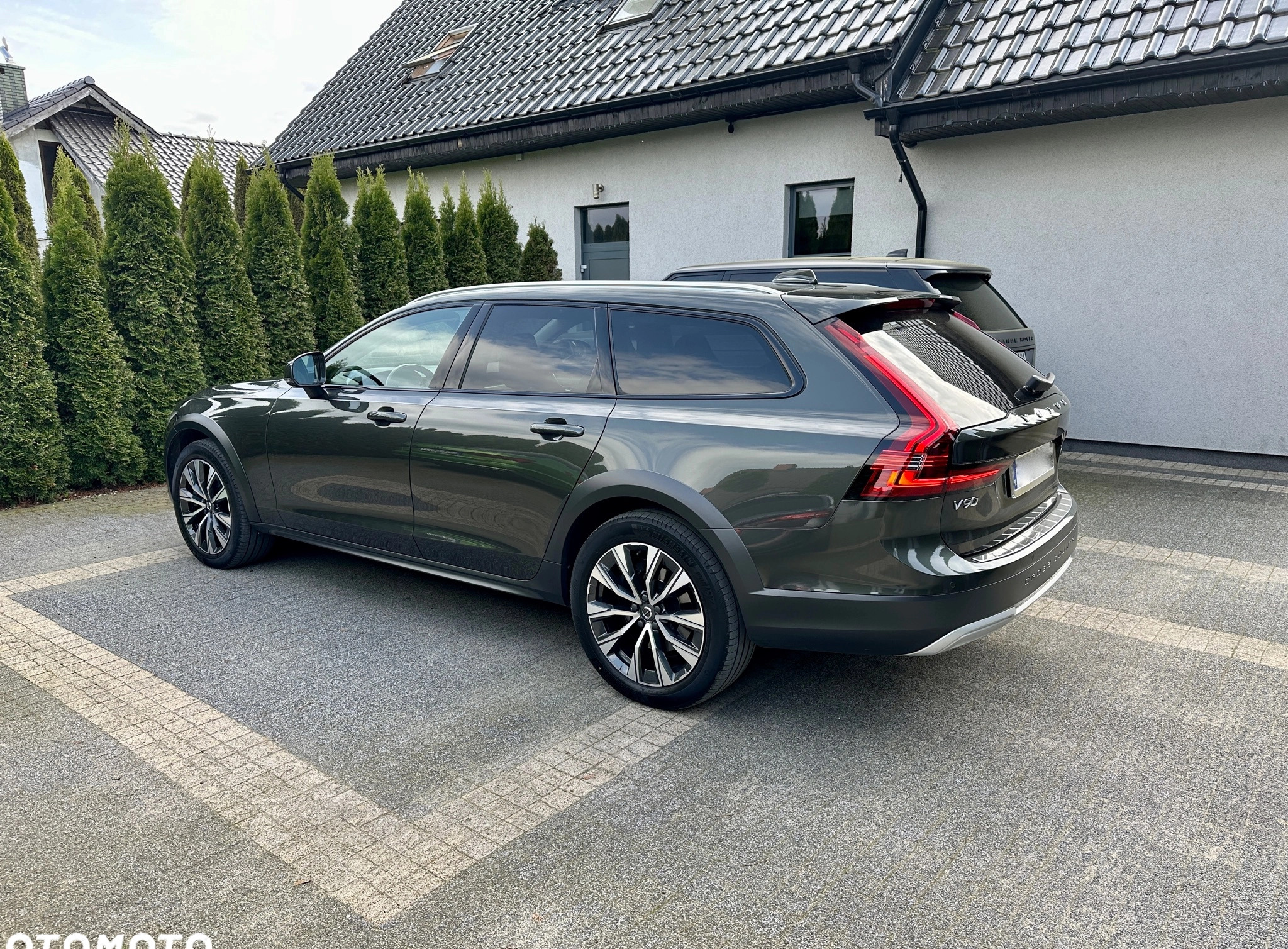 Volvo V90 Cross Country cena 145900 przebieg: 111700, rok produkcji 2020 z Stopnica małe 436